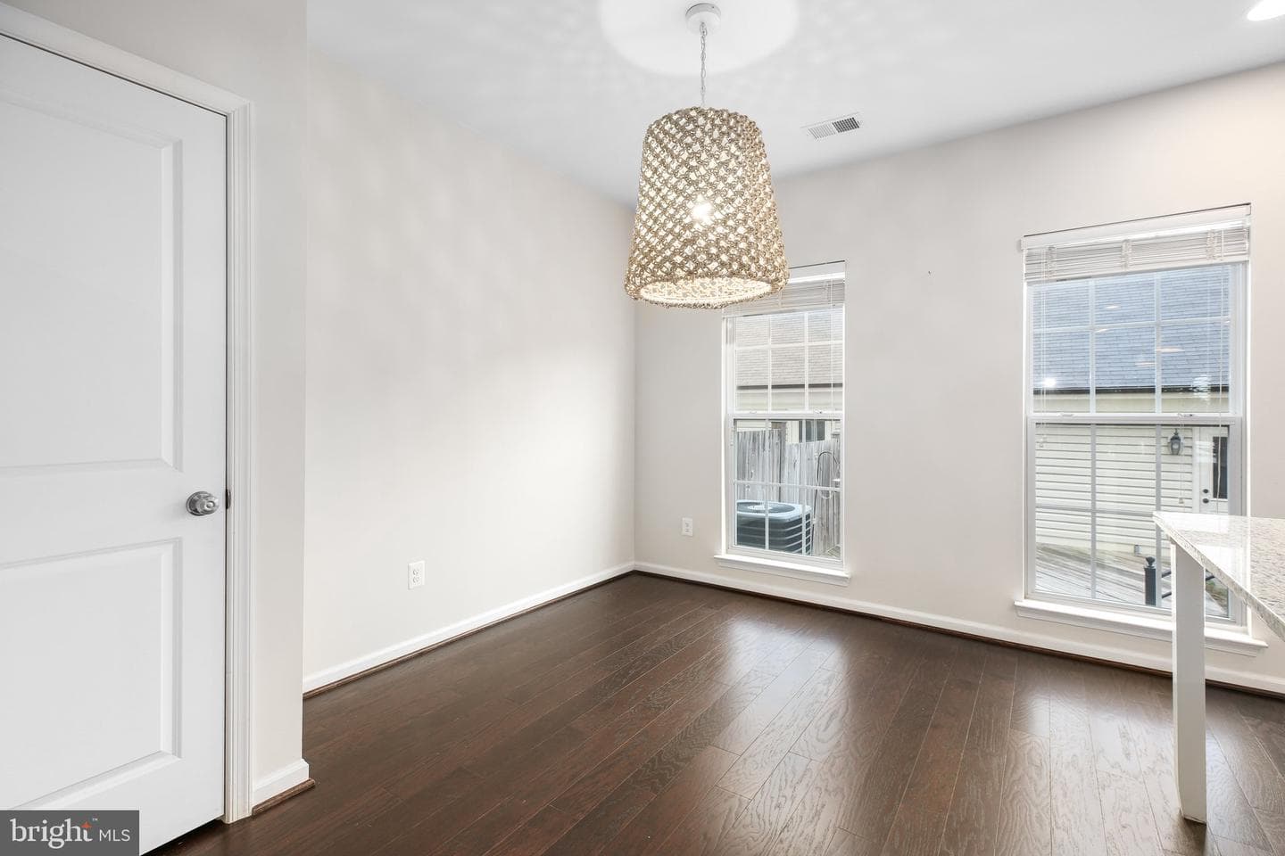 118 Apricot Street photo 4