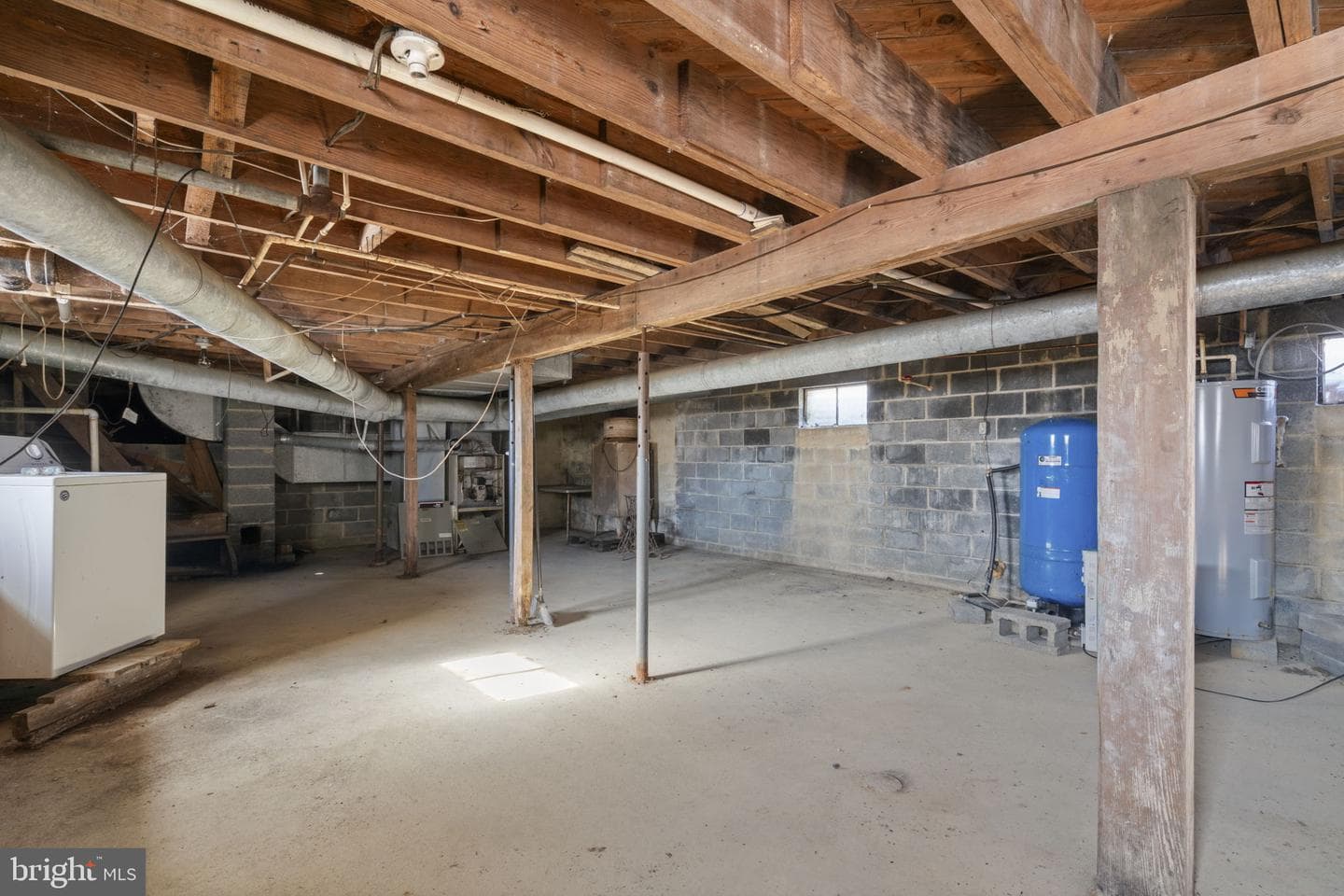 391 Courthouse Road photo 37