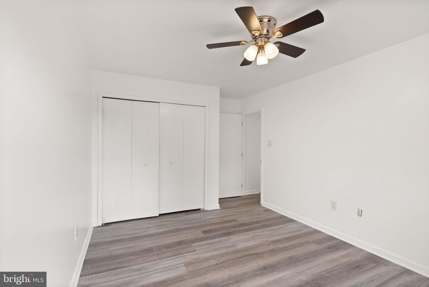55 Meadowood Drive photo 32