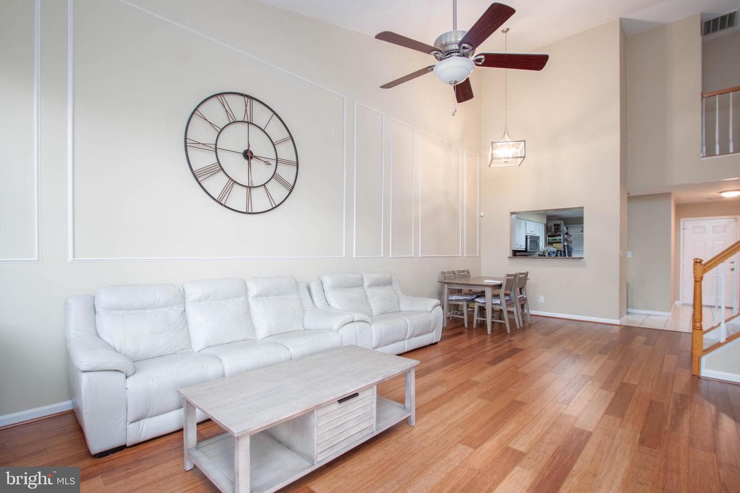 105 Southampton Court photo 4