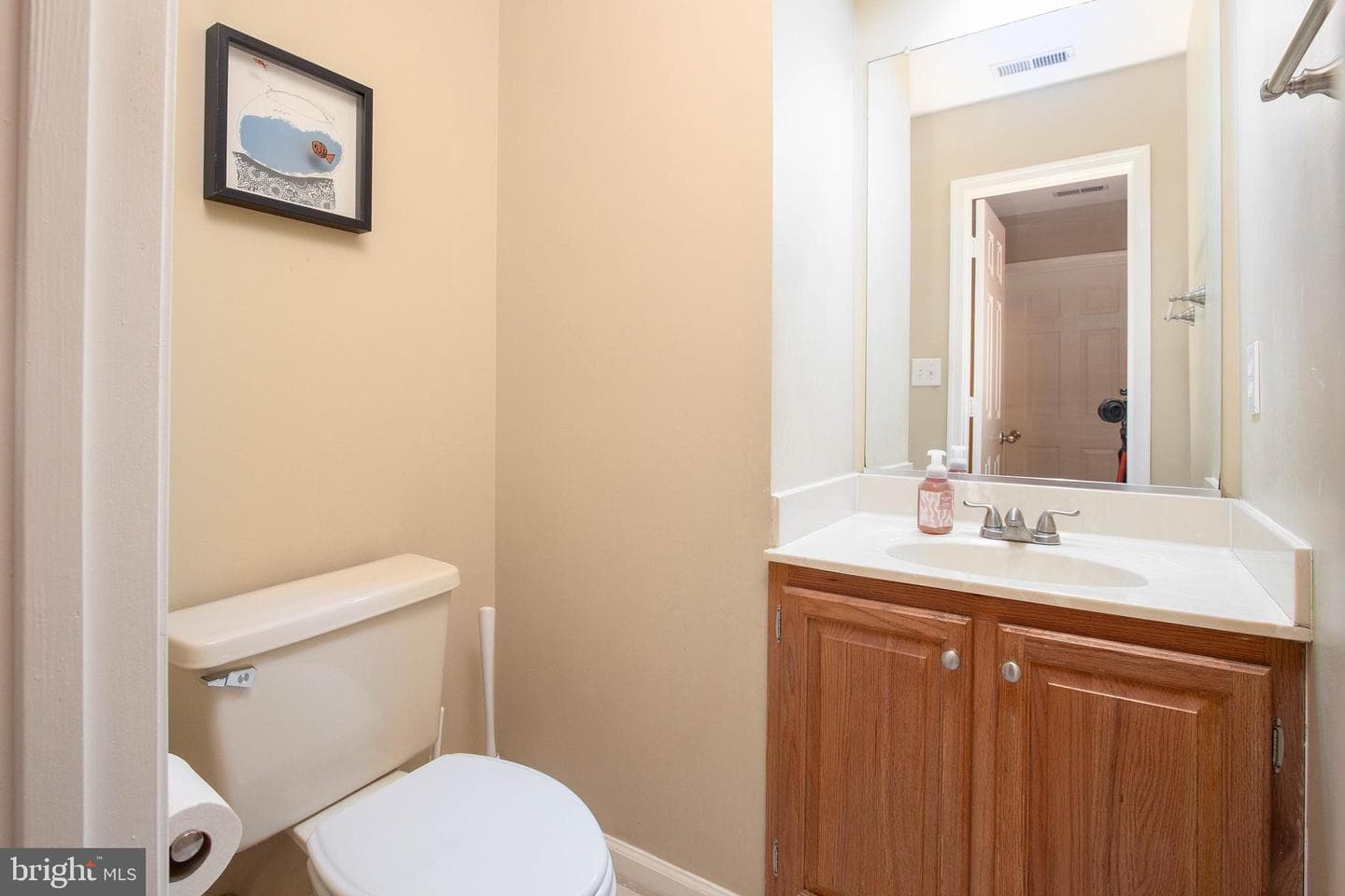 105 Southampton Court photo 8