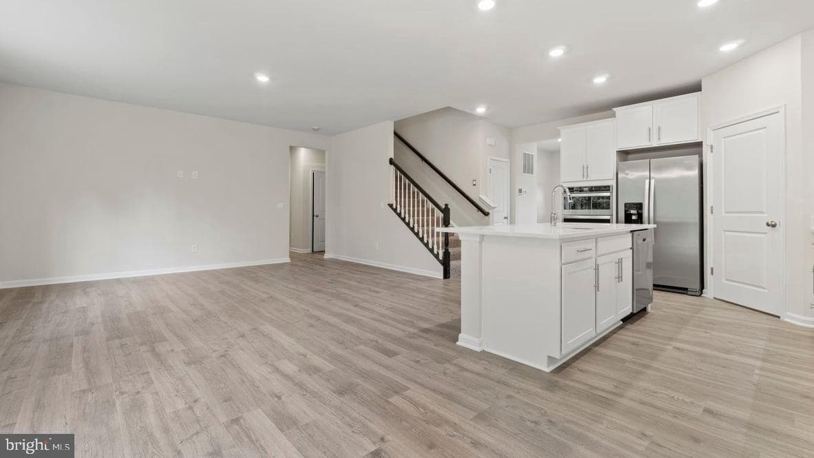 800 Long Meadow Drive photo 6