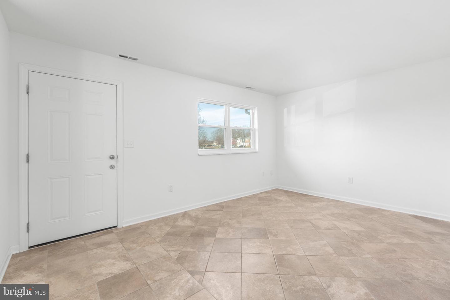 817 Anvil Road photo 8