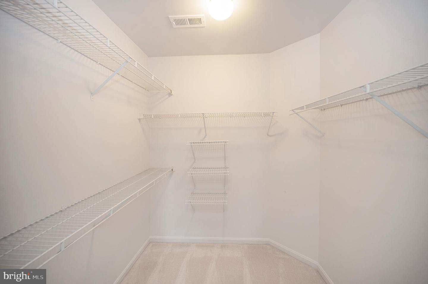 8 Oakbrook Court photo 29