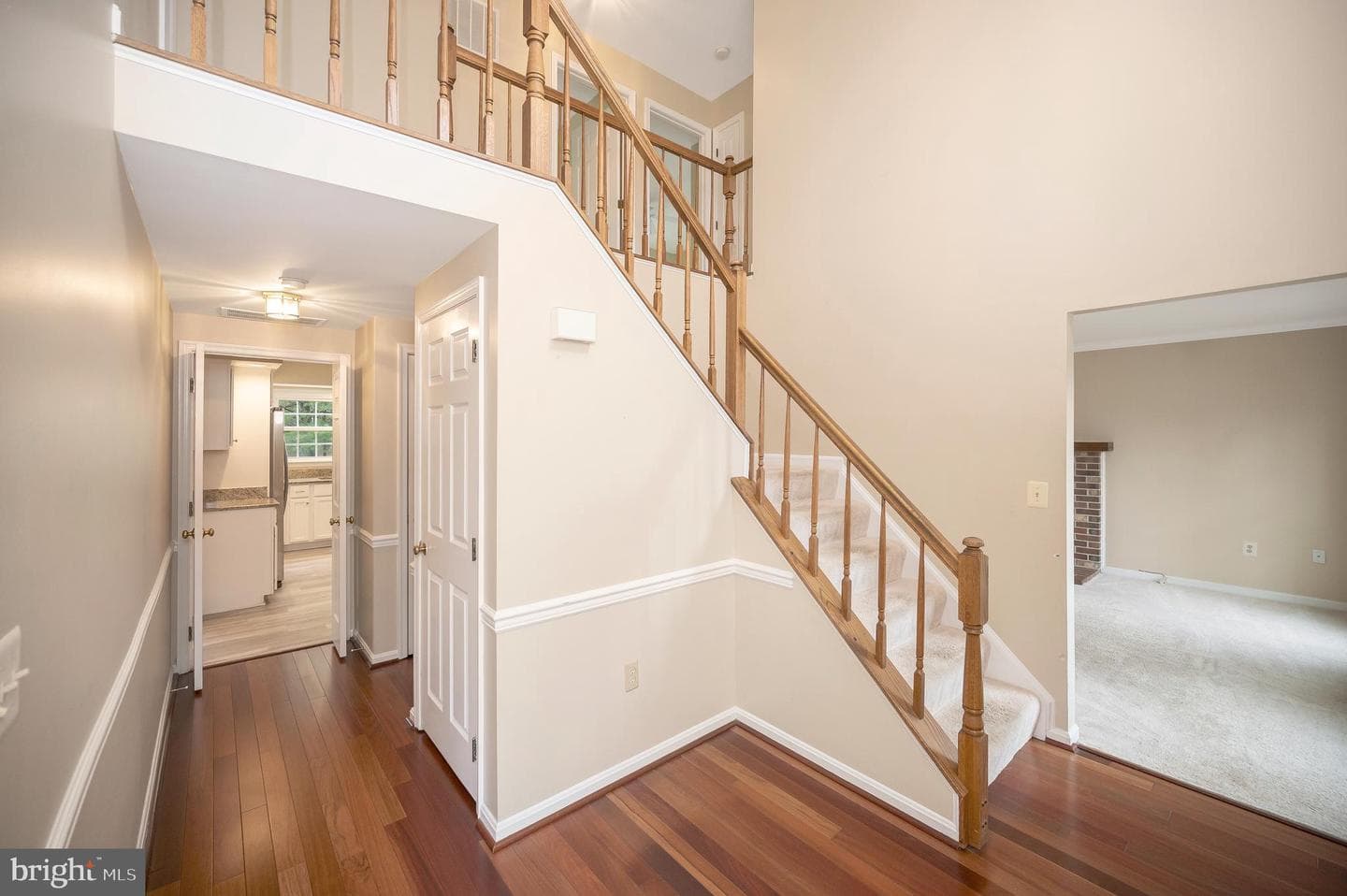 8 Oakbrook Court photo 4