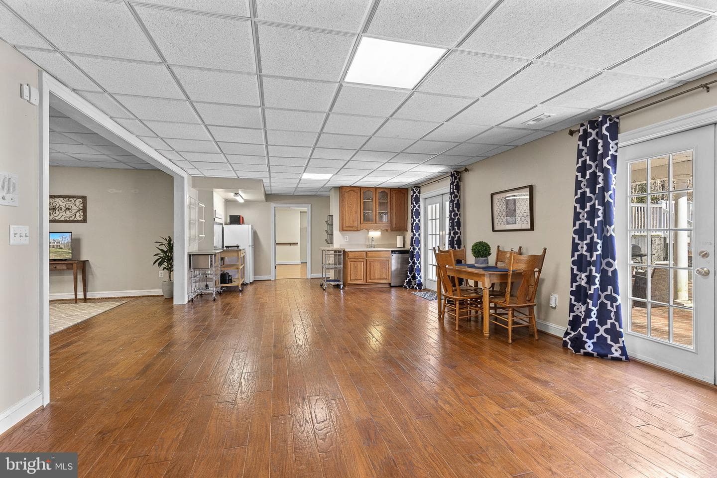 8 Holly Court photo 41