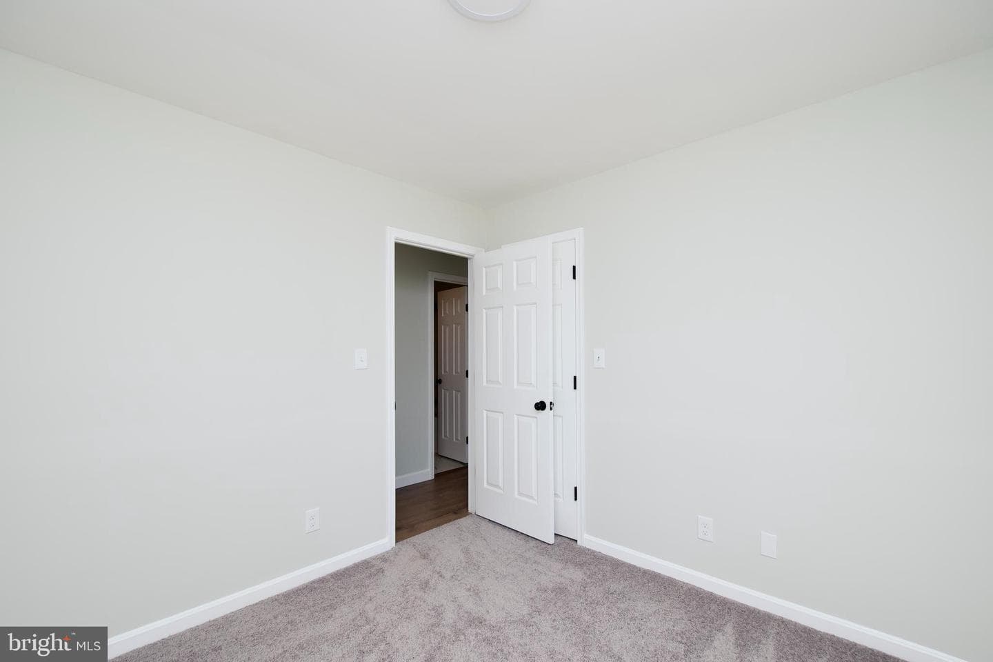107 Shenandoah Lane photo 17