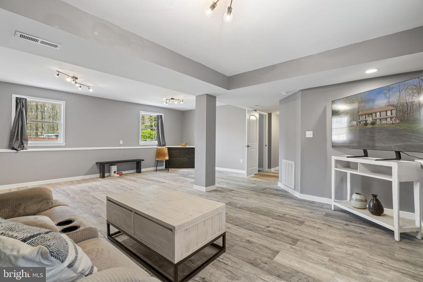 6 Laurel Lane photo 23