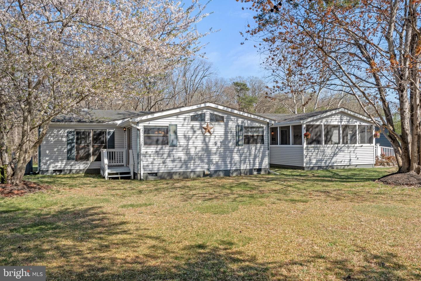 166 Toluca Road photo 2