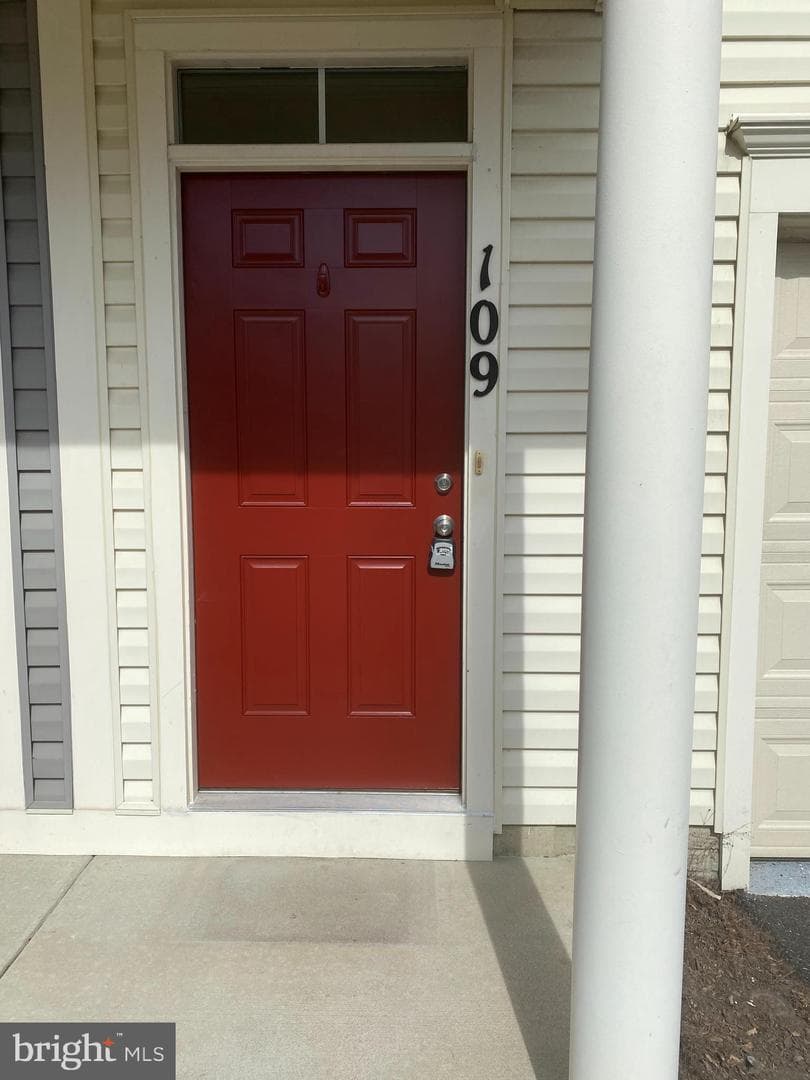 109 Woodstream Circle photo 3