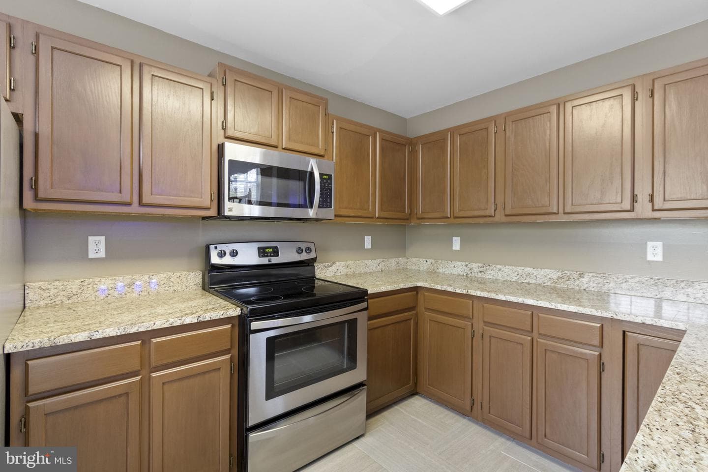 708 Stafford Glen Court photo 14