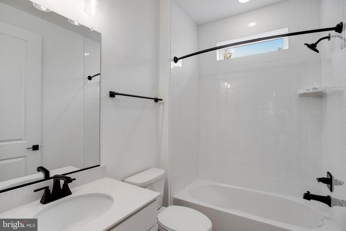 209 Camwood Court photo 15