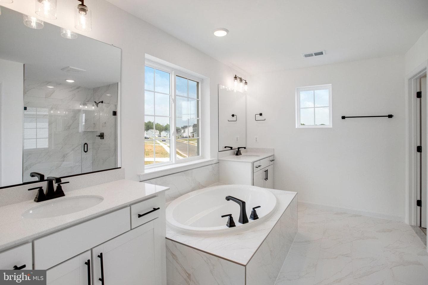 209 Camwood Court photo 22
