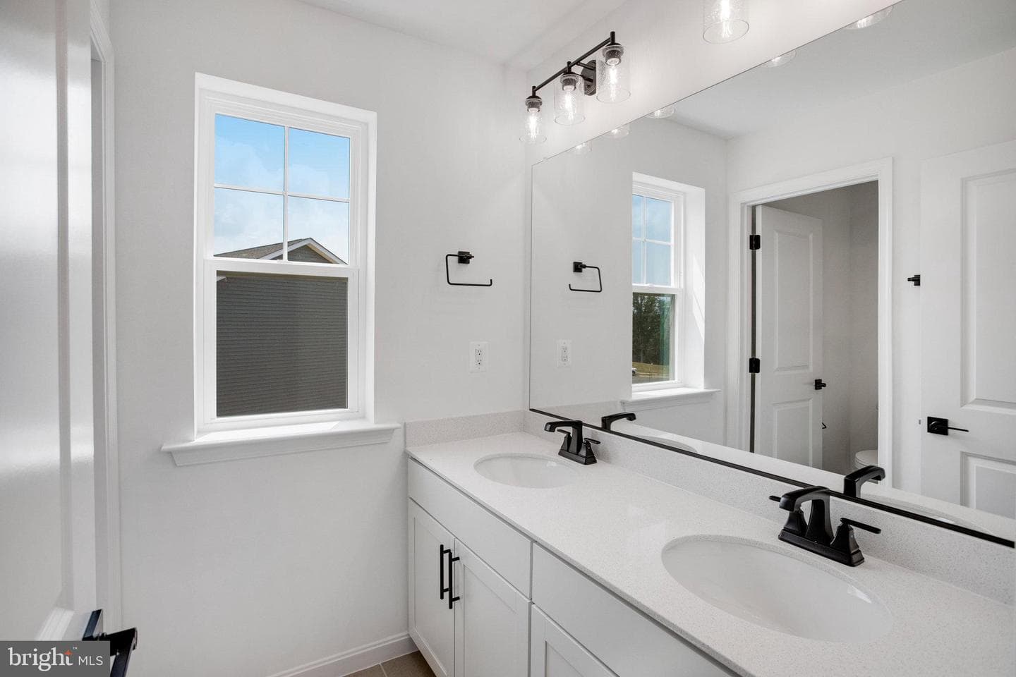 209 Camwood Court photo 31