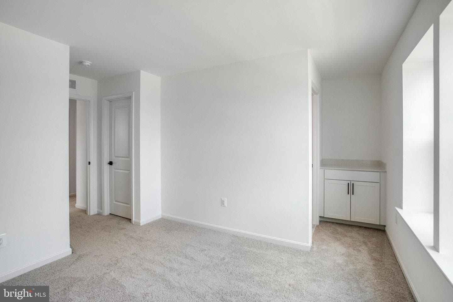 209 Camwood Court photo 34