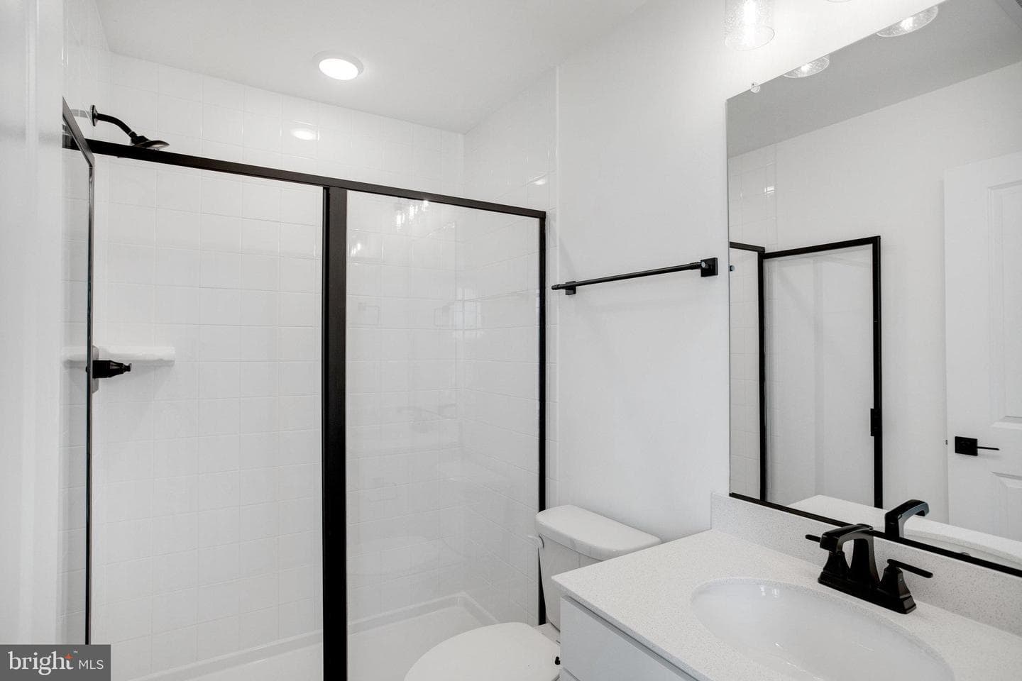 209 Camwood Court photo 35