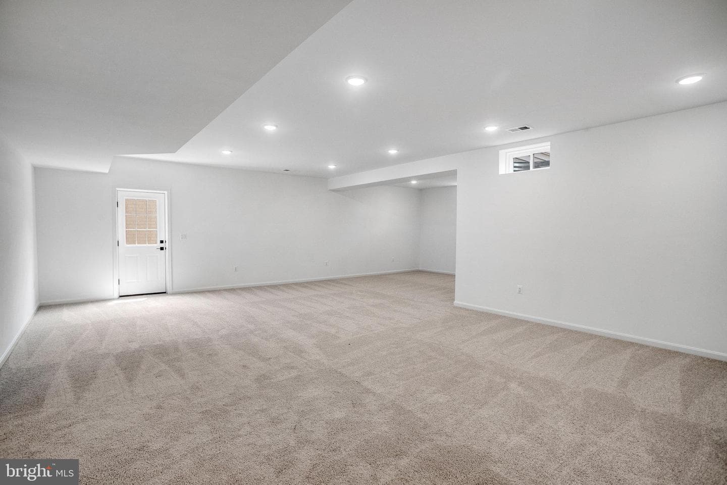 209 Camwood Court photo 38