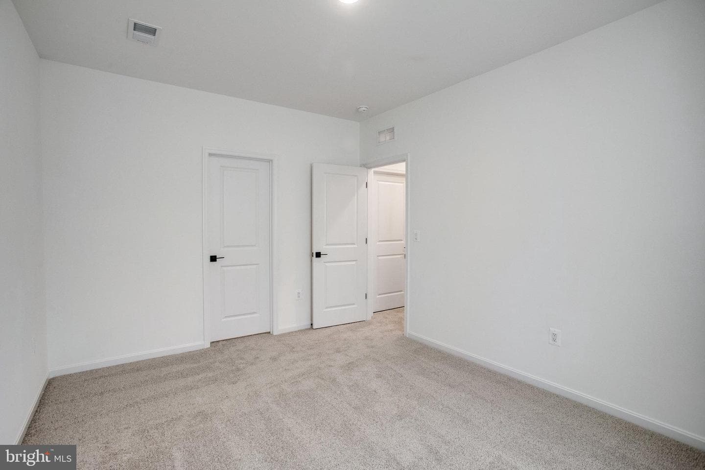 209 Camwood Court photo 44