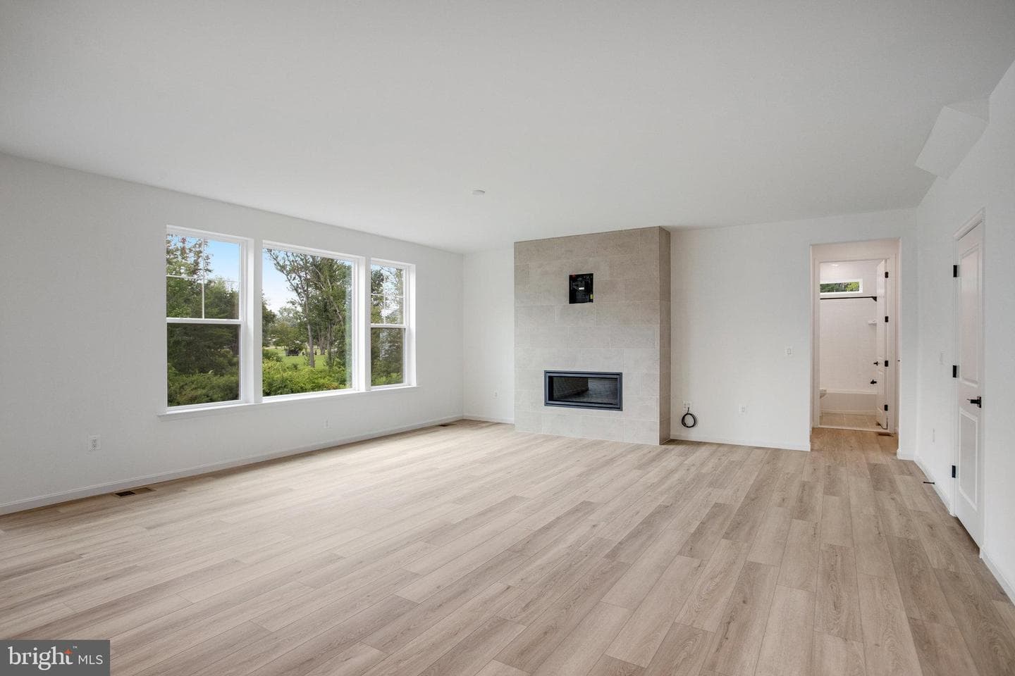 209 Camwood Court photo 6
