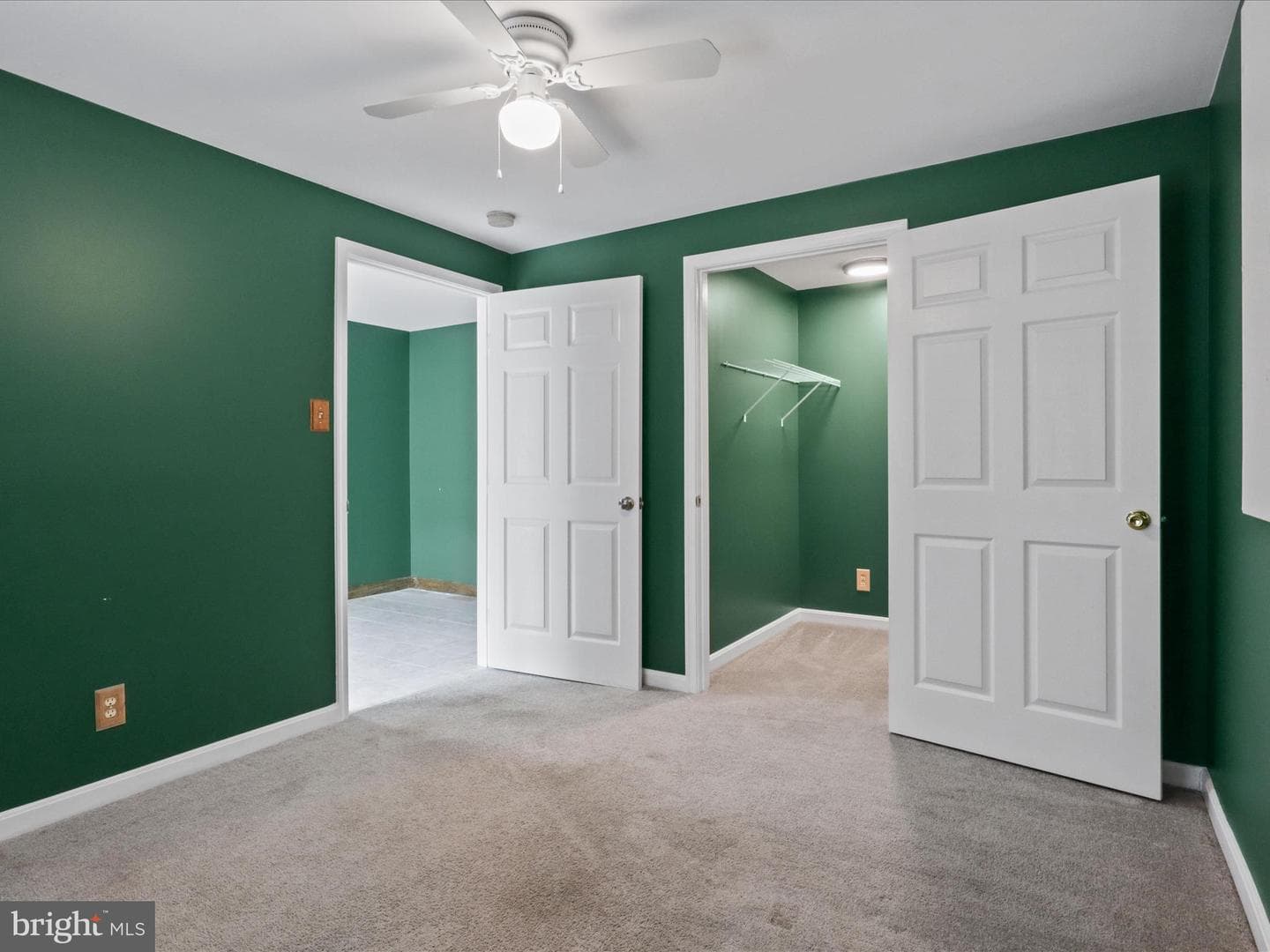 303 Mayfair #187 photo 38