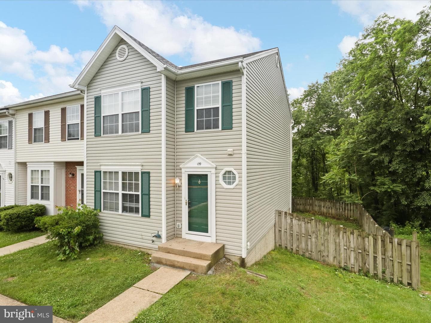 109 Donelson Loop photo 2