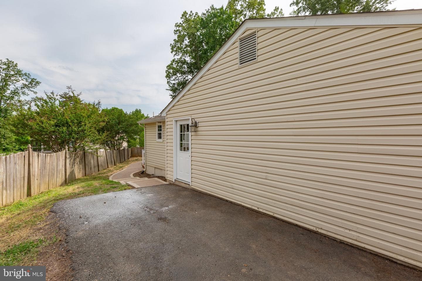 9 Fairfield Court photo 36