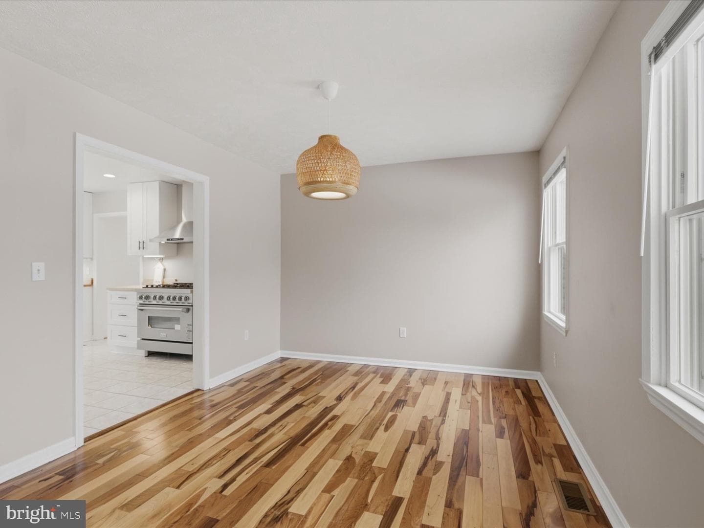 770 Poplar Road photo 11
