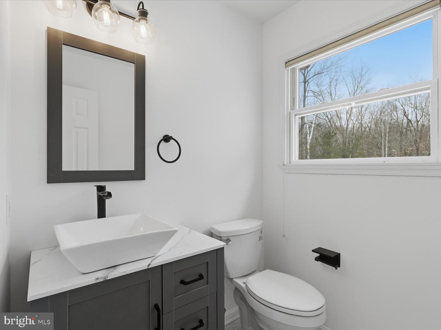 770 Poplar Road photo 22