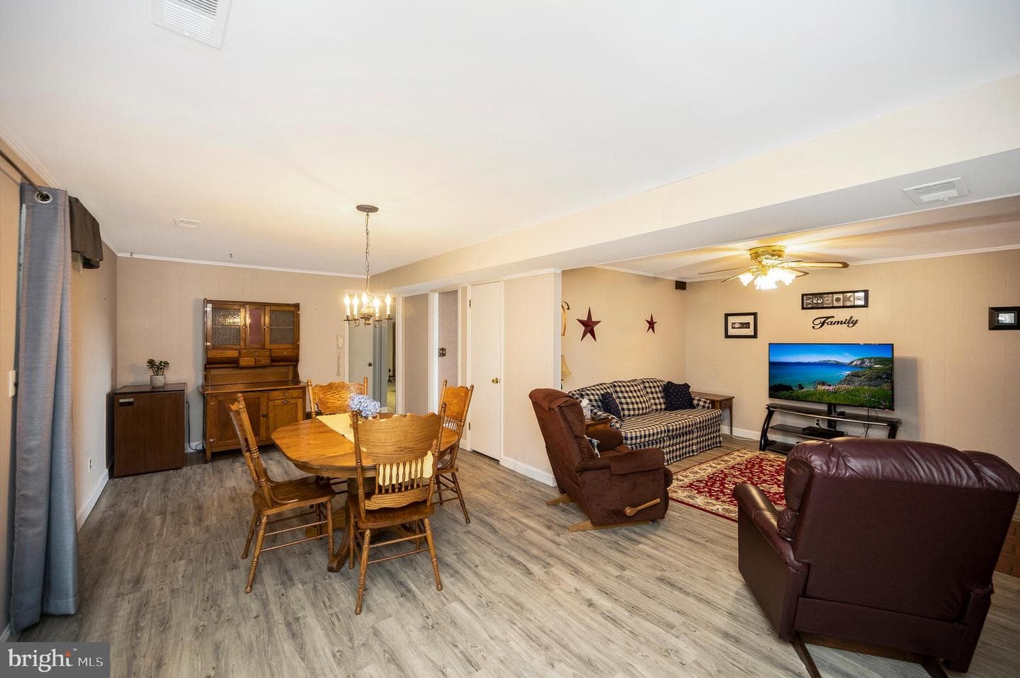 806 Edwards Drive photo 26