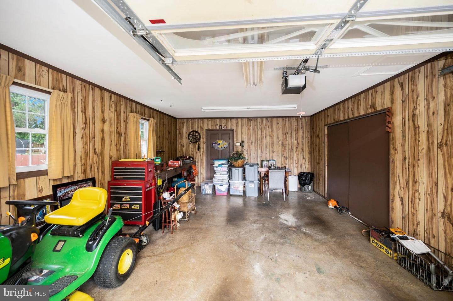 806 Edwards Drive photo 36