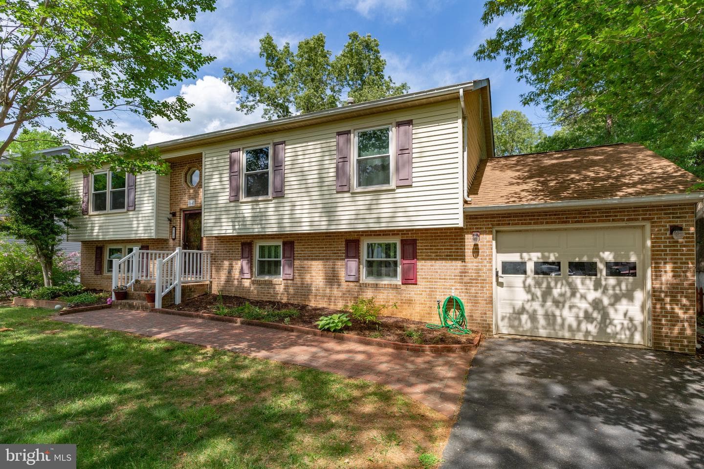 64 Briarwood Drive photo 2
