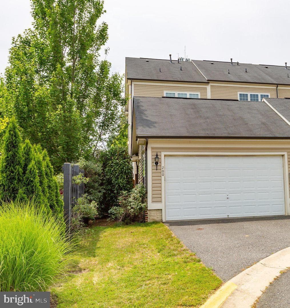200 Shields Road photo 46