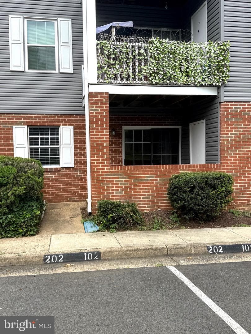 202 Grosvenor Lane #72 ( Apt. 3) photo 1