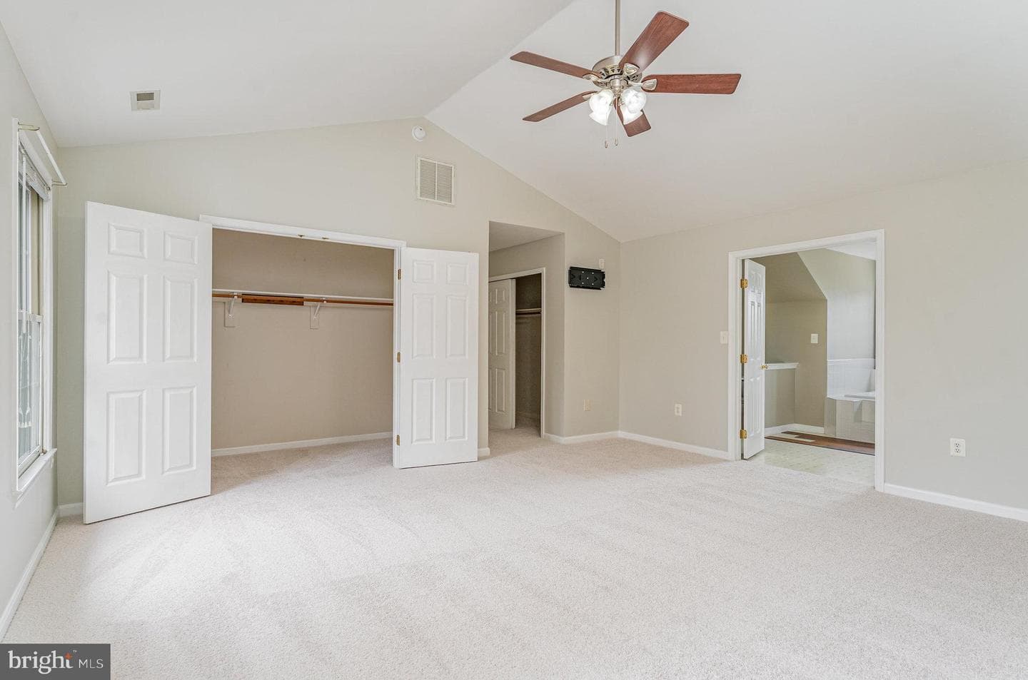 6 Oxen Court photo 34