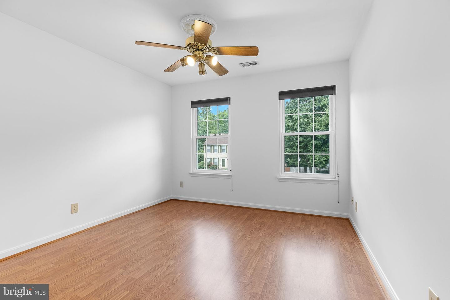 8 Westchester Court photo 21