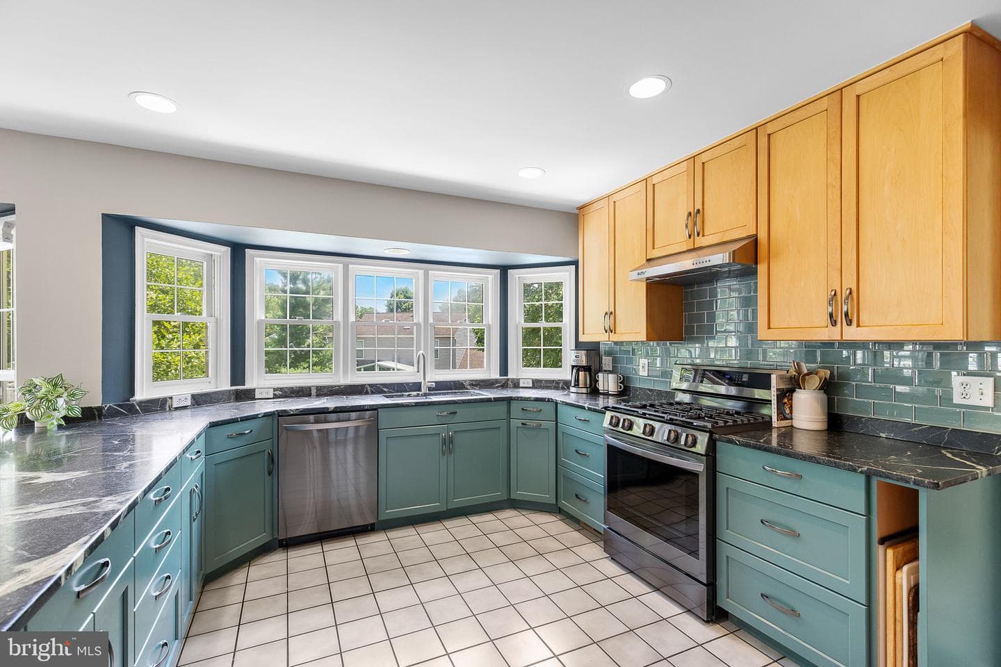 33 Westbrook Lane photo 8