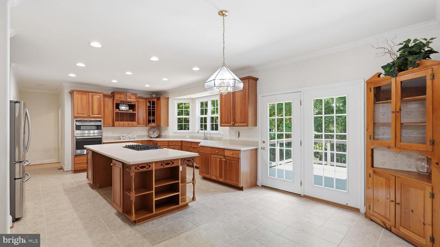76 Millbrook Road photo 8