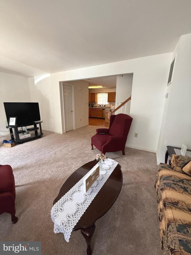 1207 Kings Crest Drive photo 8