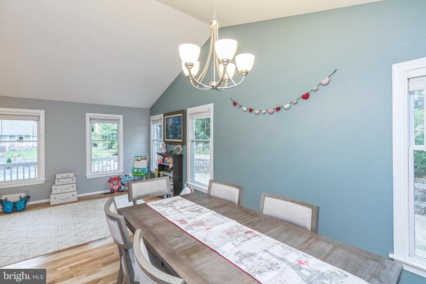 1041 Portugal Drive photo 4