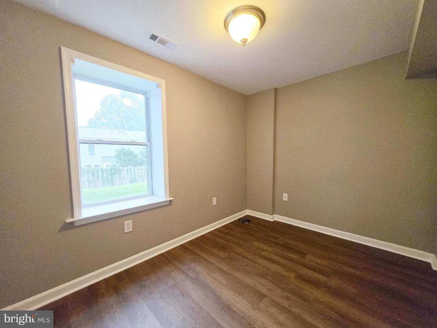 147 Northampton Boulevard photo 49