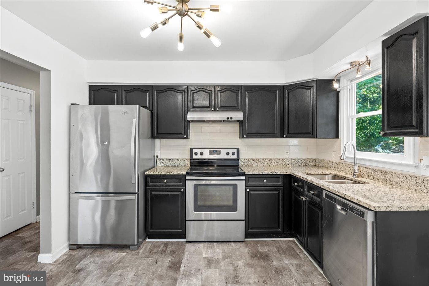 106 Raintree photo 26