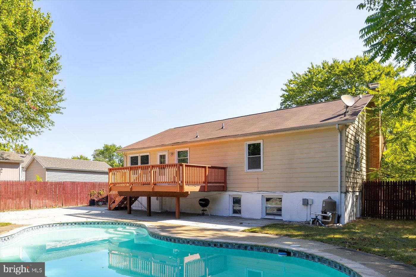 106 Raintree photo 6