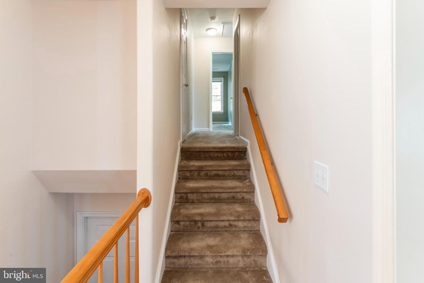 8 Falling Water Court photo 17