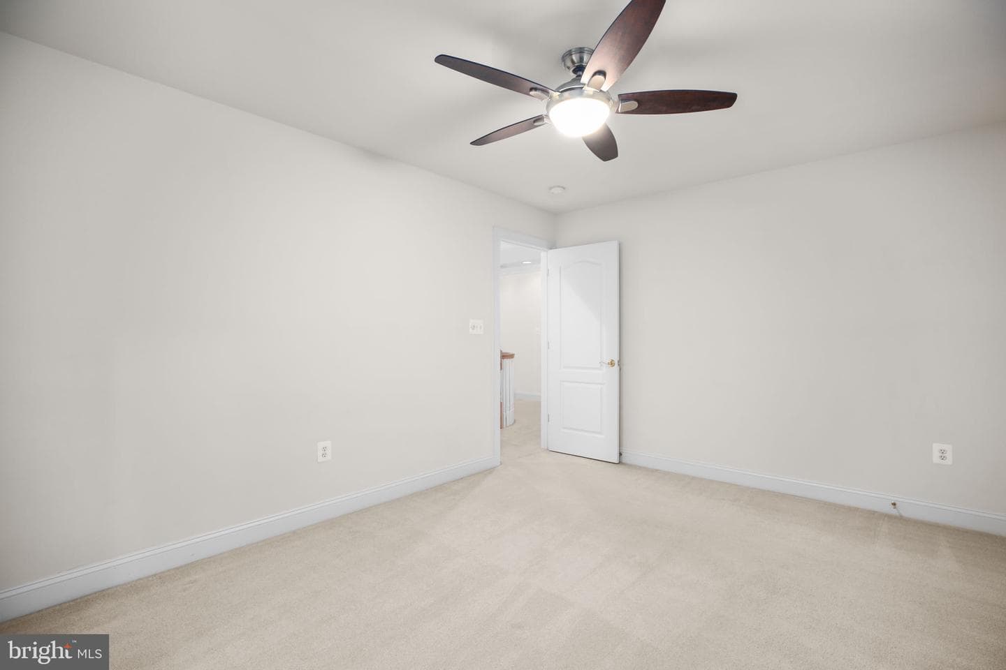 240 Kimberwick Lane photo 38