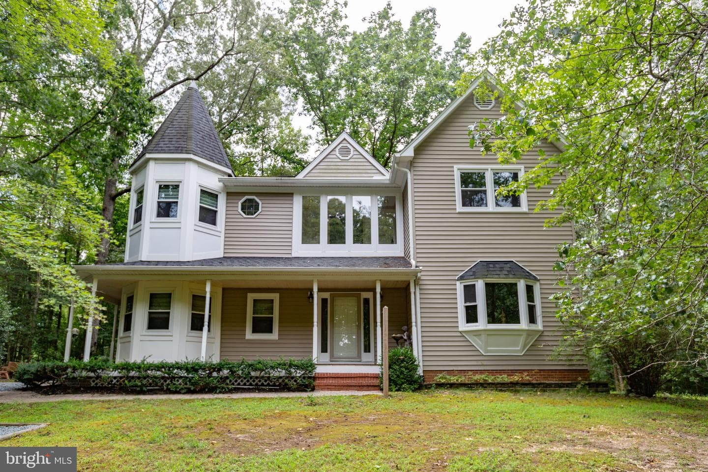 66 Estate Row photo 2