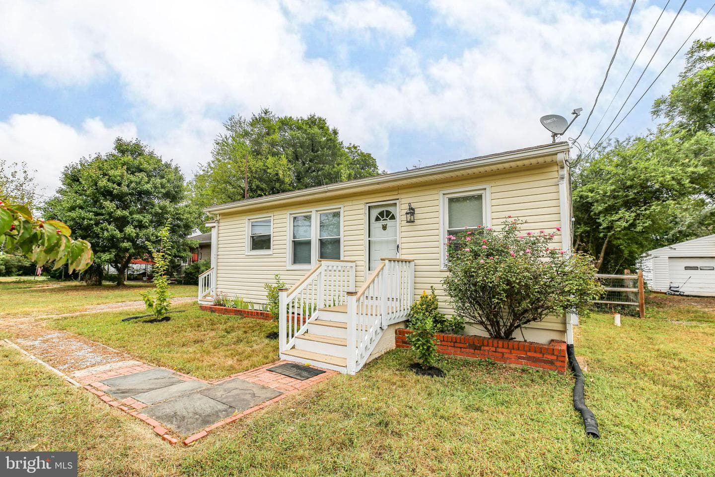 115 Mountain Avenue photo 2