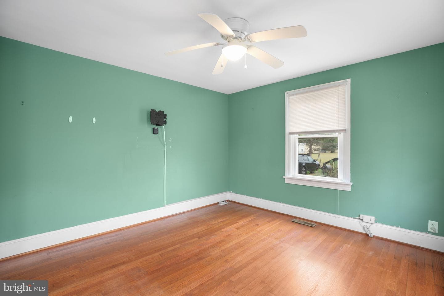 115 Mountain Avenue photo 8