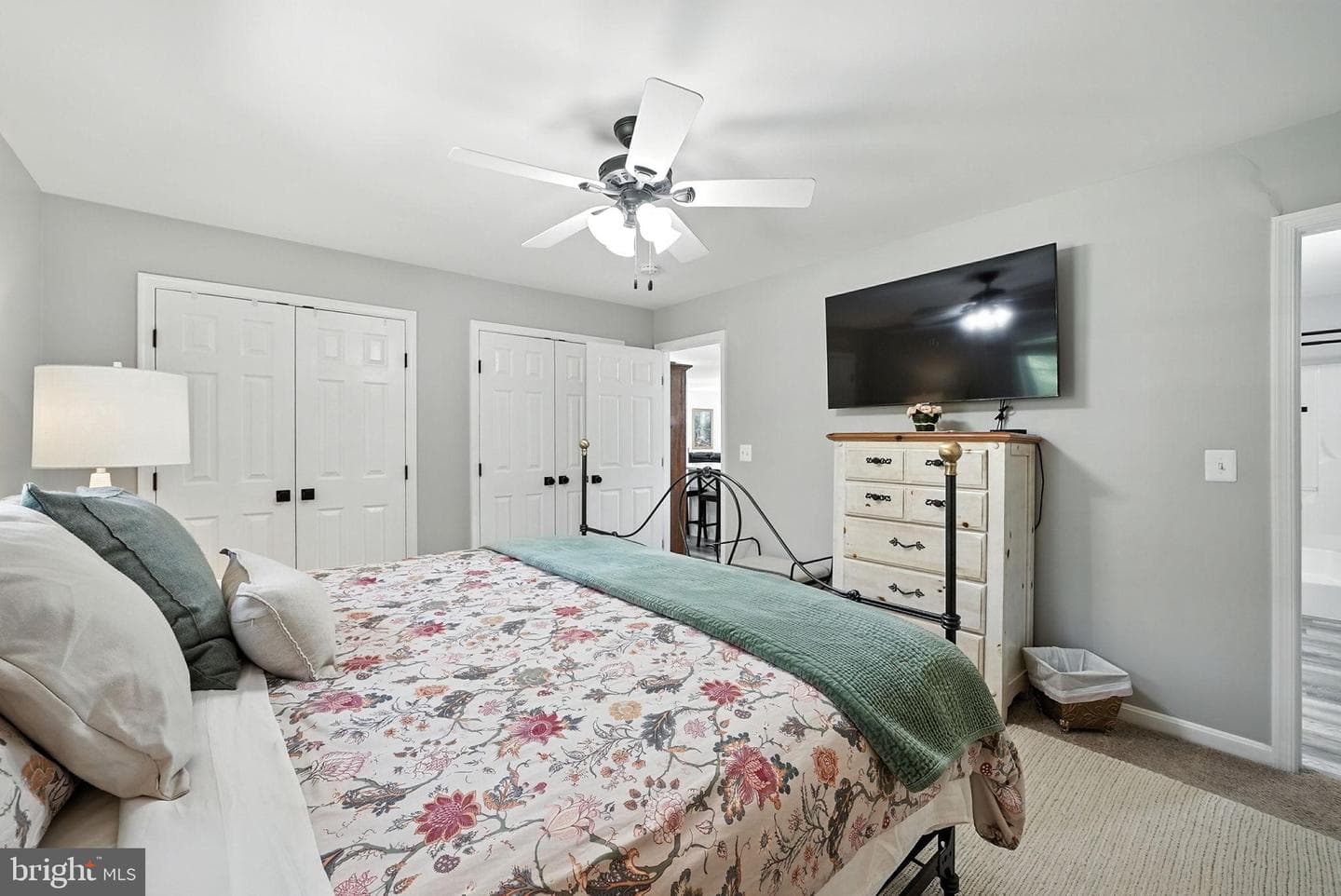 7 Hollywood Avenue photo 18