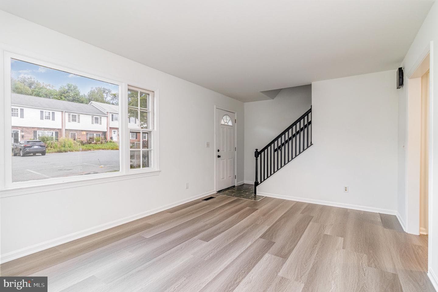 225 Overlook Court photo 2