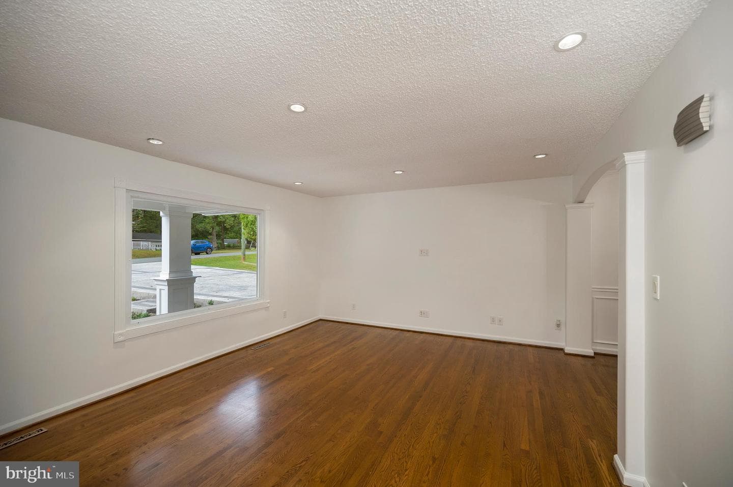 25 Turner Drive photo 5